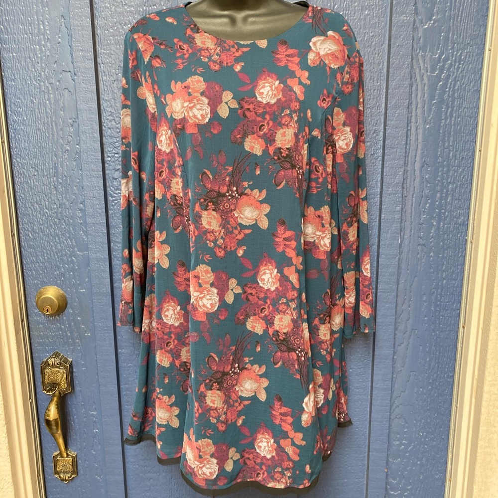 Kimchi Blue sheath dress
